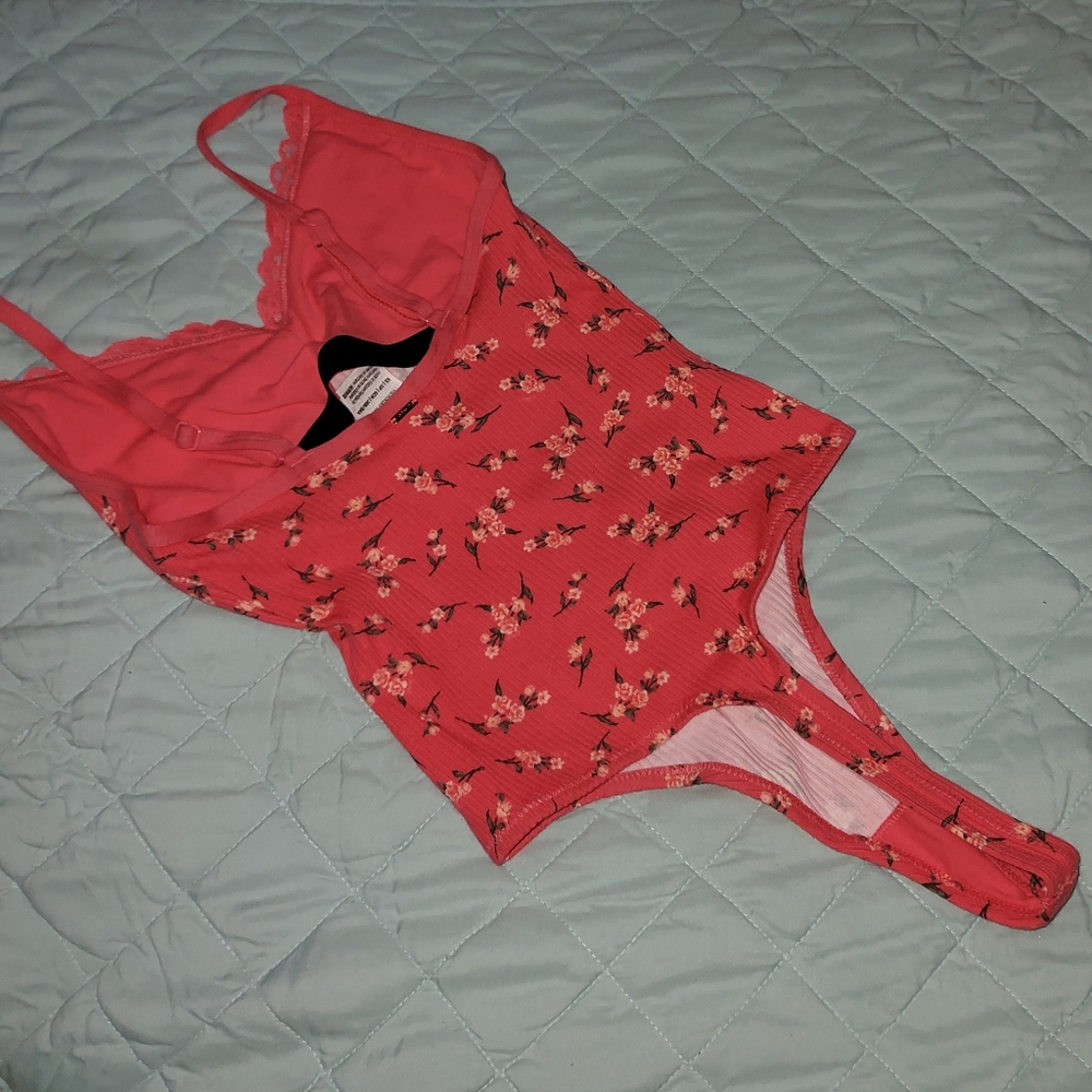 PINK bodysuit size XS NWT - Picture 5 of 10